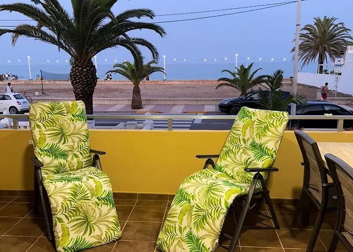 Oceanfront Ideal For Couples And Teleworking Apartament *